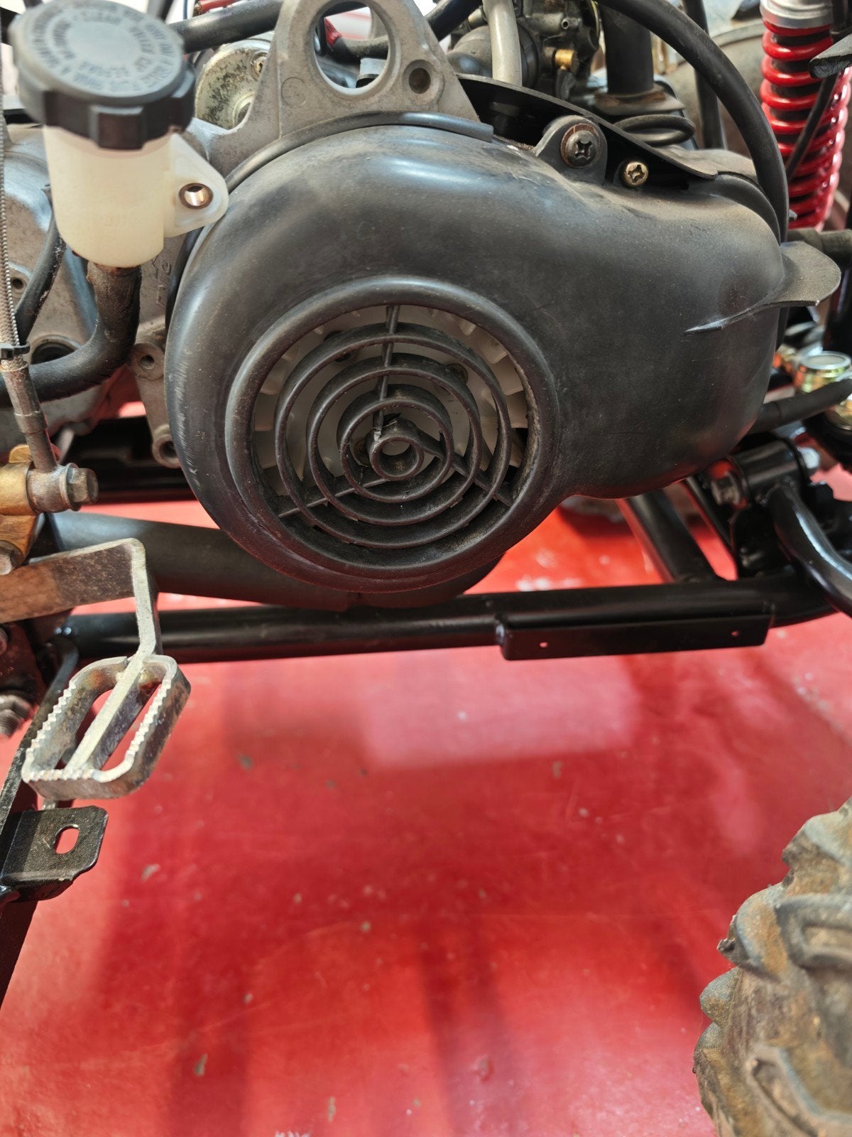 Quad Dinli 100cc , 2 temps, entièrement restauré,