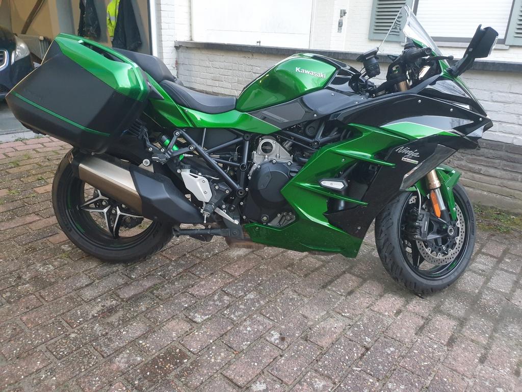 Kawasaki H2 Sx se 9500km, Bedrijf