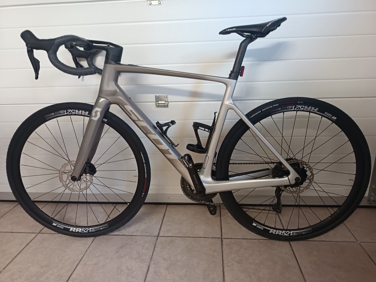 Scott e addict race fiets., Ophalen