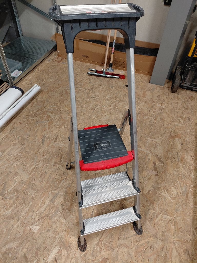 3-treden TRAPLADDER - zeer goede staat, Ophalen, Zo goed als nieuw, Ladder, Minder dan 2 meter