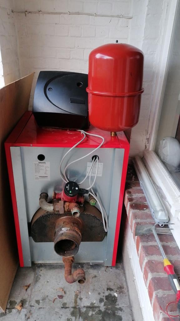 Une chodiere à mazout, Bricolage & Construction, Enlèvement