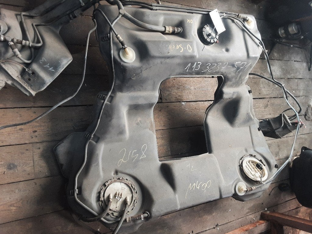 RESERVOIR CARBURANT Volkswagen Passat (35I) (8E0201085A), Volkswagen, Volkswagen AG, Utilisé, Kundenbetreuung@volkswagen.de