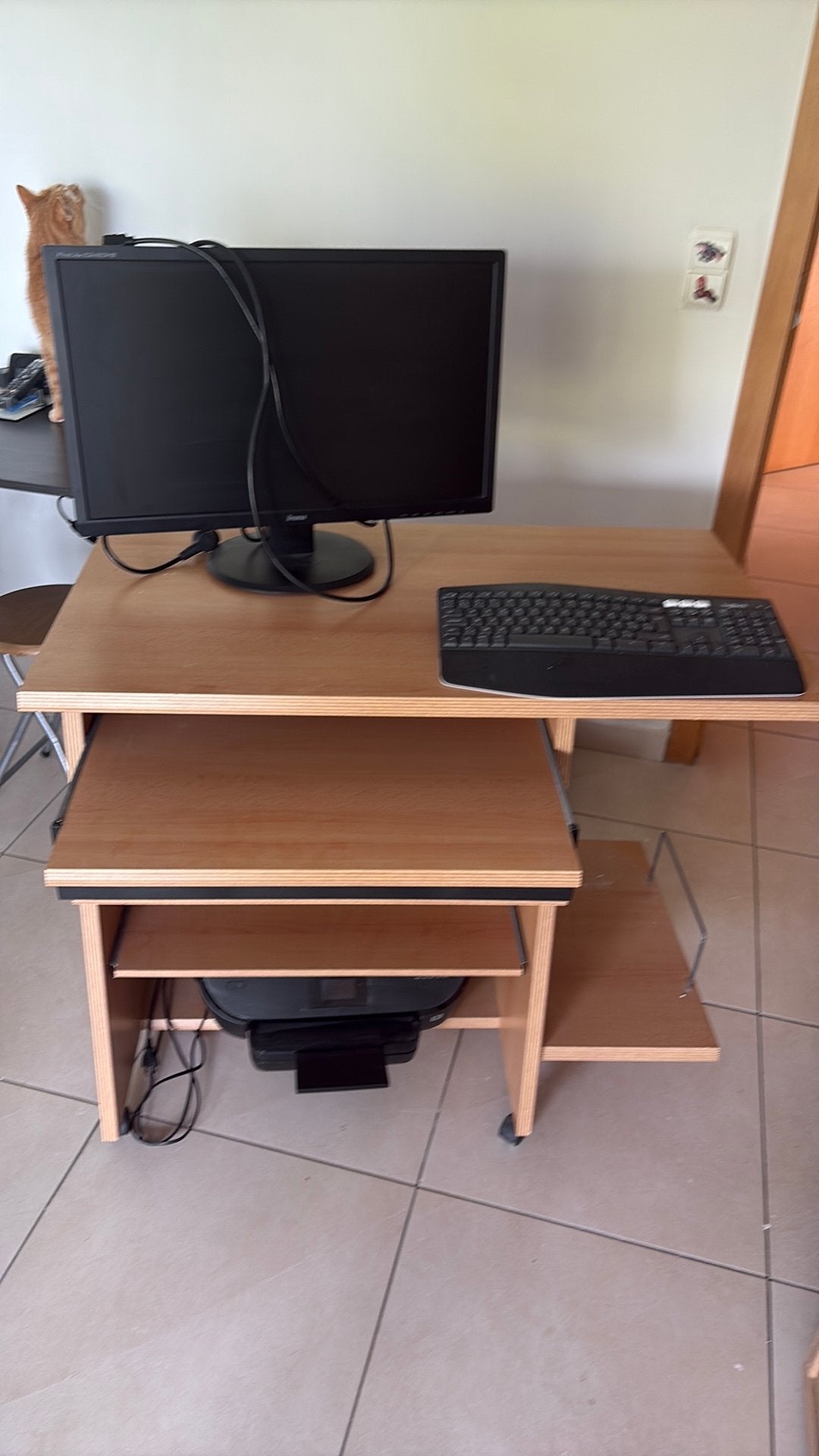 Bureau pc ou enfant, 70 à 120 cm, 70 à 120 cm, Enlèvement, Utilisé