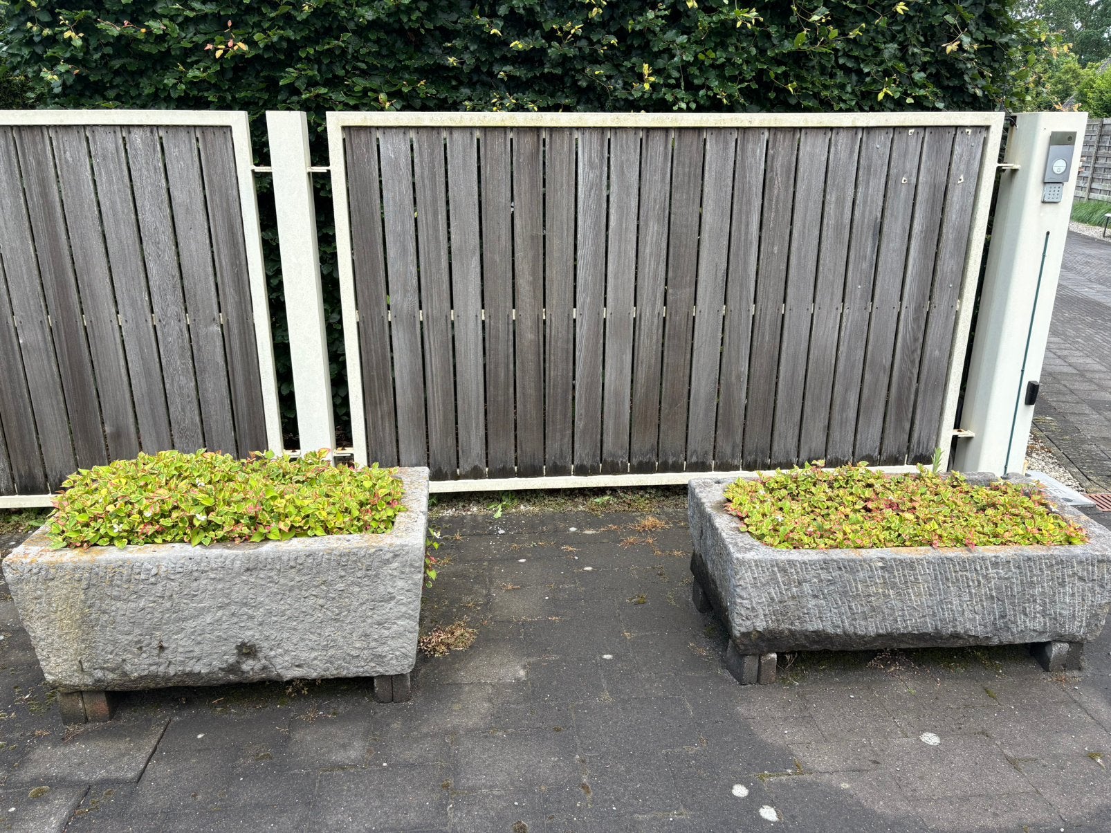 Trog, Tuin en Terras, Ophalen, Zo goed als nieuw