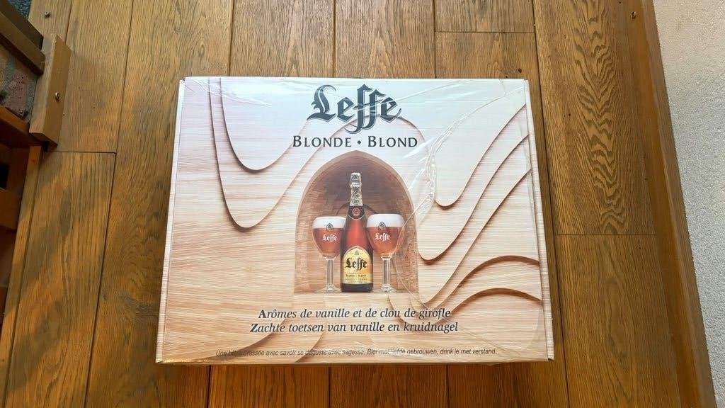Leffe Blond horecaset bierviltjes en tafelstandaards NIEUW, Enlèvement, Neuf, Panneau, Plaque ou Plaquette publicitaire, Leffe