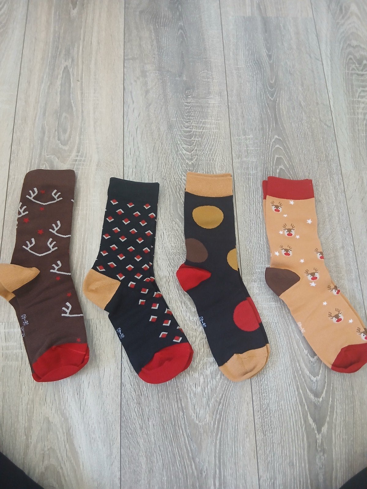 8 paar kerstsokken maat 36-40, Vêtements | Femmes, Chaussettes & Bas, Neuf, Chaussettes et Chaussettes genoux, Onskinery, Enlèvement ou Envoi