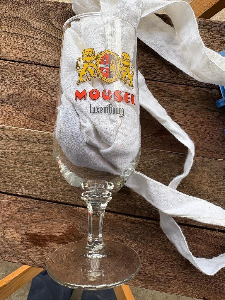 Mousel, Collections, Marques de bière, Utilisé, Verre ou Verres, Autres marques, Enlèvement ou Envoi