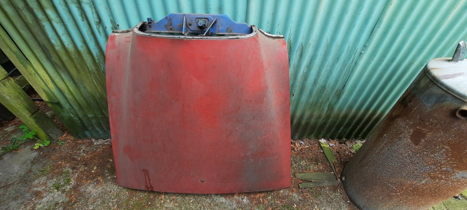 capot, Enlèvement, Capot moteur