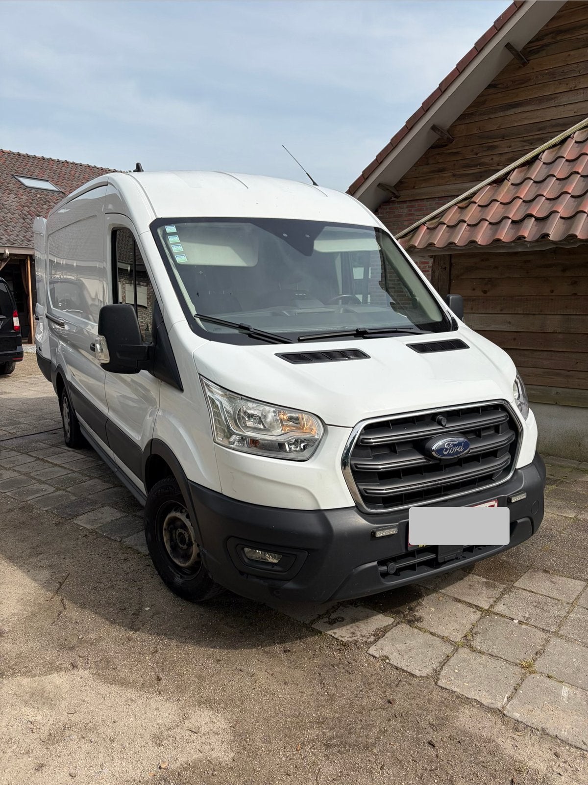 Ford transit - l3h2 - +- 77 200km, Auto's, Bestelwagens en Lichte vracht, Particulier, ABS, Adaptieve lichten, Airbags, Bluetooth