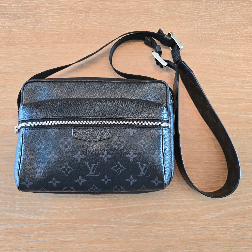 schoudertas LOUIS VUITTON, Zwart, Zo goed als nieuw, Leer, Ophalen