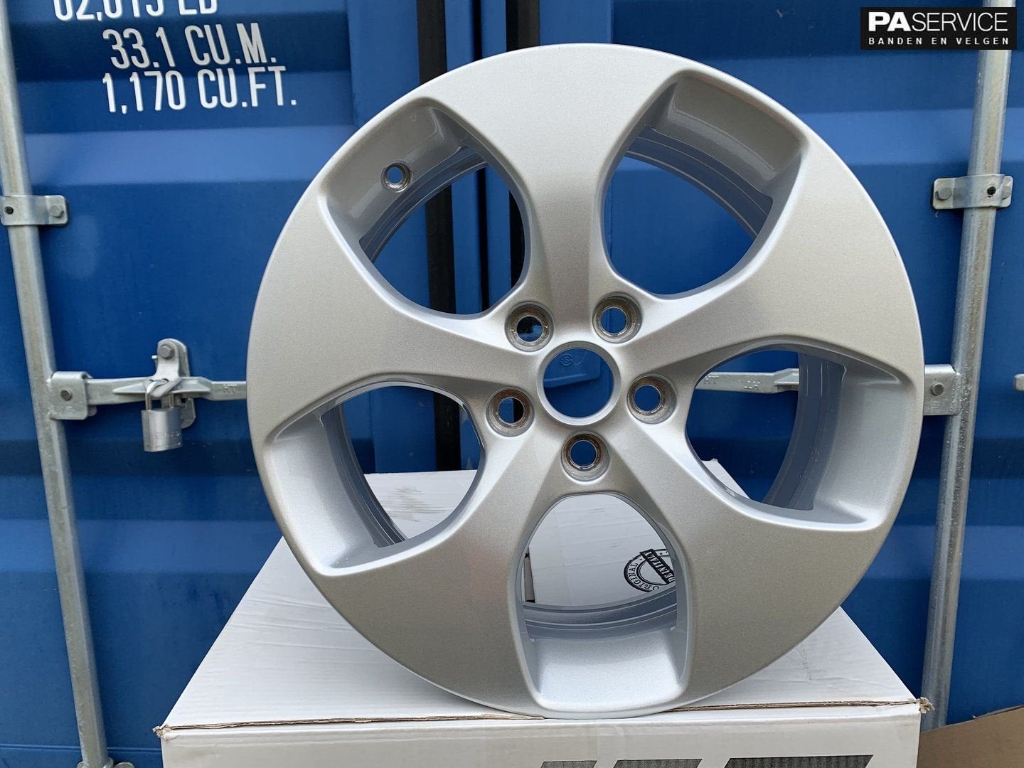 Demo originele 17 inch Jaguar XE X en S Type Ford Volvo velg, Auto-onderdelen, Gebruikt, -, -, Banden en Velgen