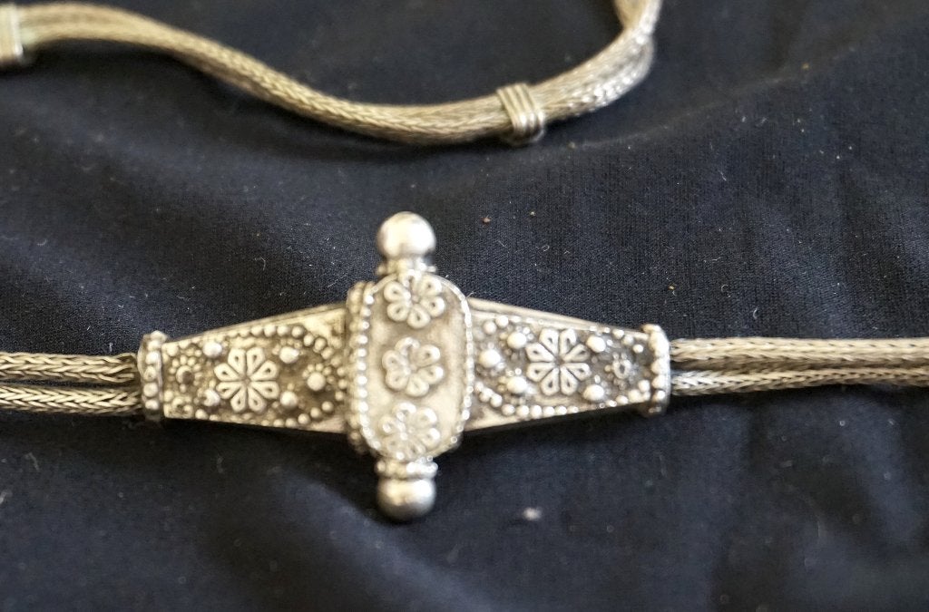 Prachtige zilveren tribale riem uit Yemen, Antiek en Kunst, Zilver, Overige typen, Ophalen of Verzenden, Metaal