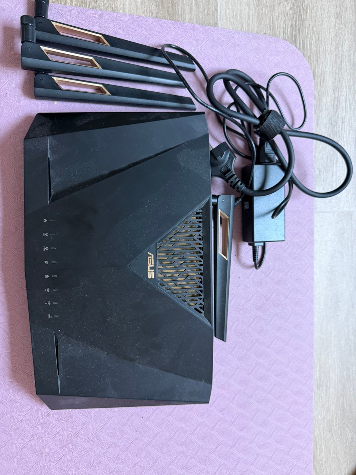 ASUS RT-AX88U AX6000 WiFi 6 Gaming Router, Ophalen, Gebruikt, Router