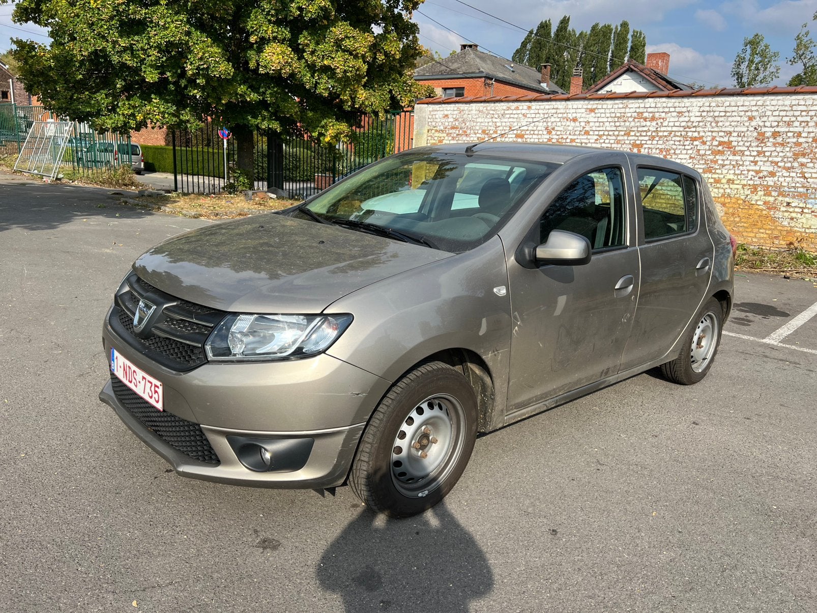 Dacia sandero 2013 210.000km 1.2 benzin, Autos, Euro 5, Achat, Boîte manuelle, Noir