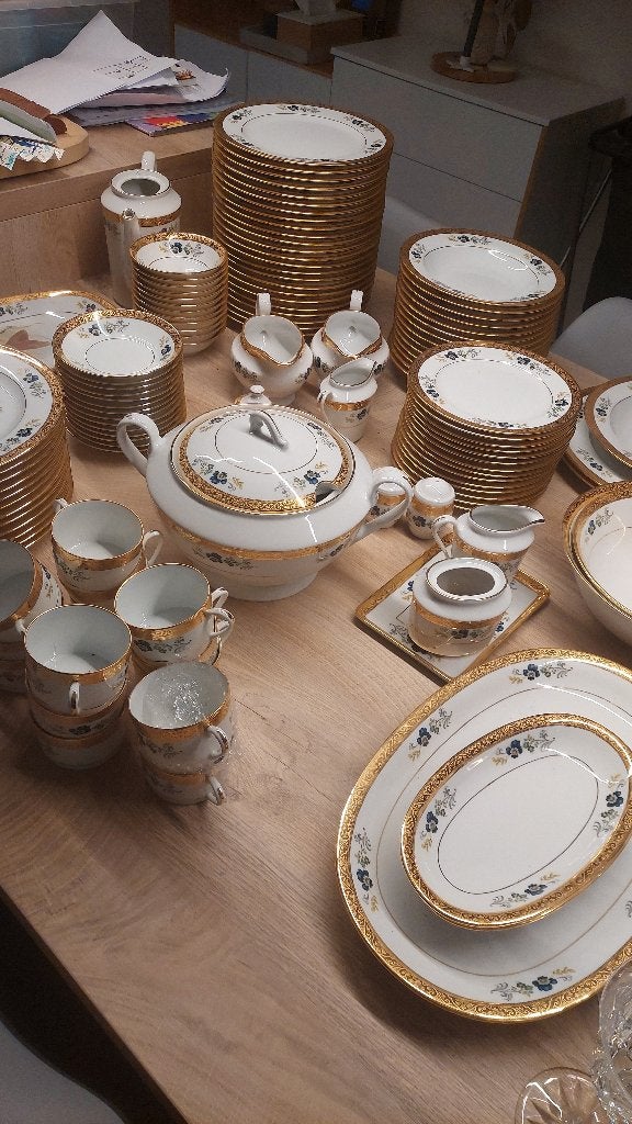 Service complet en porcelaine (or 24 carats)  122 pièces, Enlèvement