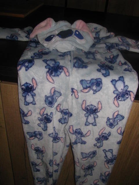 Zo goed als nieuwe onesie Stitch maat 158., Kinderen en Baby's, Kinderkleding | Maat 158, Ophalen, Zo goed als nieuw