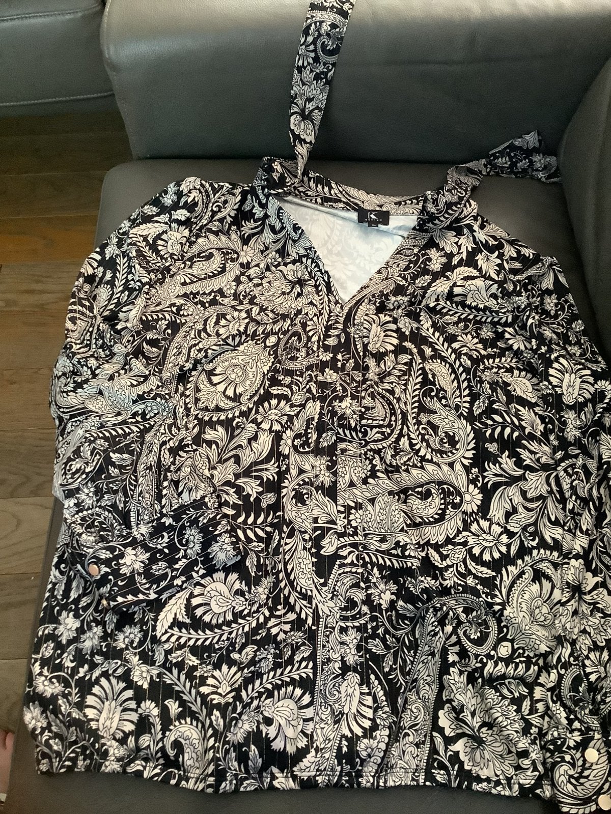 blouse K-design XL (42) met elastische band, Ophalen of Verzenden, Zo goed als nieuw, Maat 42/44 (L), Zwart