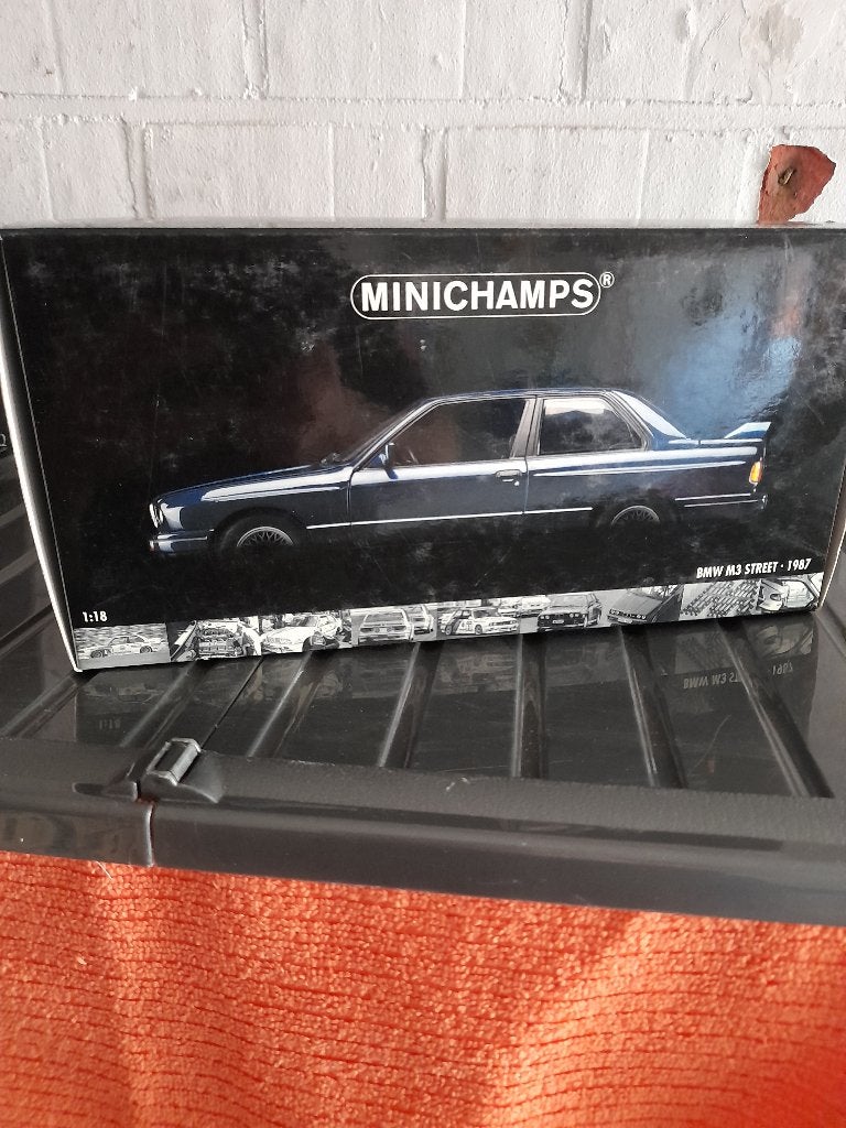 1/18 MINICHAMPS BMW M3, Ophalen of Verzenden, Zo goed als nieuw, Auto, MiniChamps