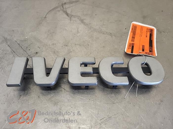 Emblème d'un Iveco Daily, Autos : Pièces & Accessoires, -, 3 mois de garantie, Utilisé, Autres marques automobiles