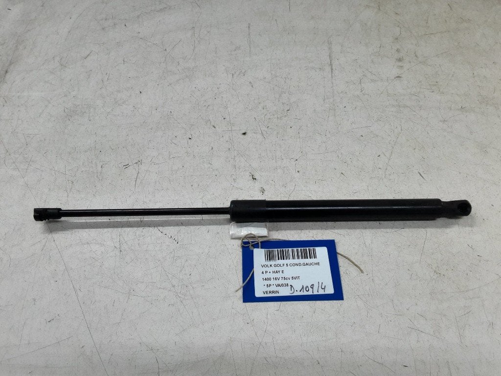 VERIN A GAZ Volkswagen Golf V (1K1) (1K6827550D), Volkswagen, Mevr. I. Hauben, Utilisé, Rue de l'Espoir 34 34
4030  GRIVEGNÉE, BE