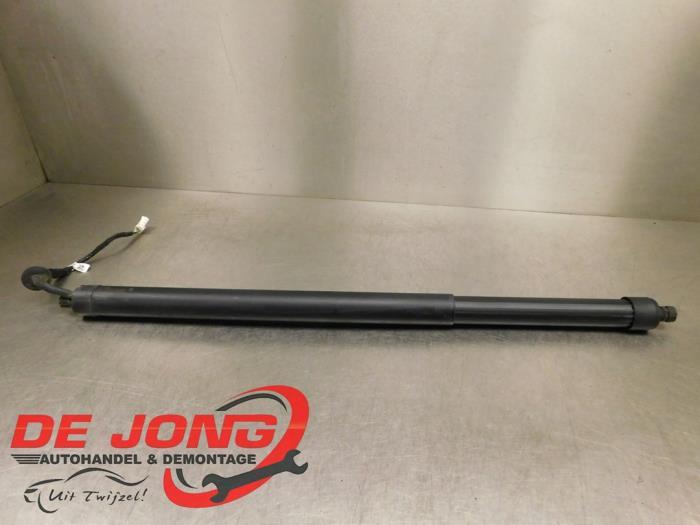 Hayon moteur d'un Peugeot 5008, -, 3 mois de garantie, Utilisé, -