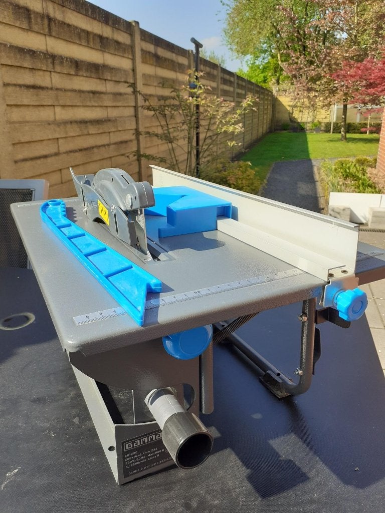 Hobby tafelzaag merk GAMMA ZB - 200, Doe-het-zelf en Bouw, Ophalen, Overige typen, 600 tot 1200 watt, Zo goed als nieuw