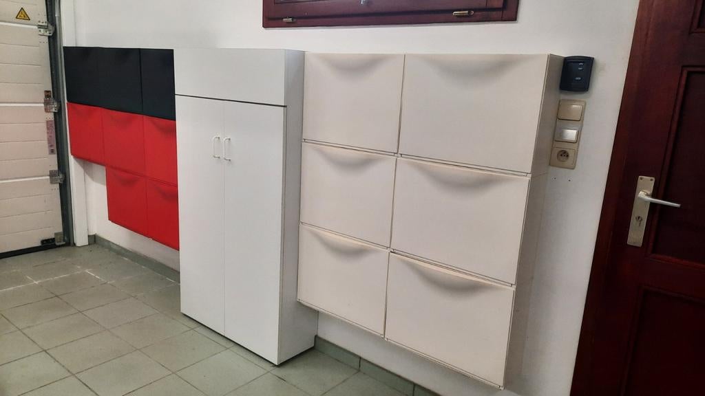 Schoenkastjes, Ophalen