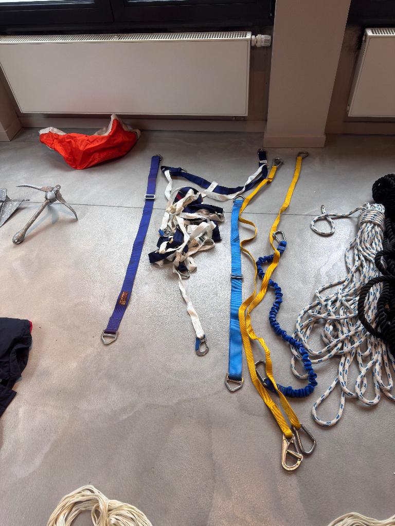 Nautisch touwwerk — veiligheidslijnen + diverse lijnen, Ophalen, Gebruikt, Tuigage en Masten, Zeilboot of Motorboot