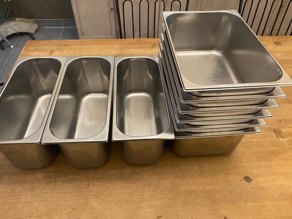 Lot de 9 bacs en Inox, Articles professionnels, Horeca | Équipement de cuisine, Enlèvement