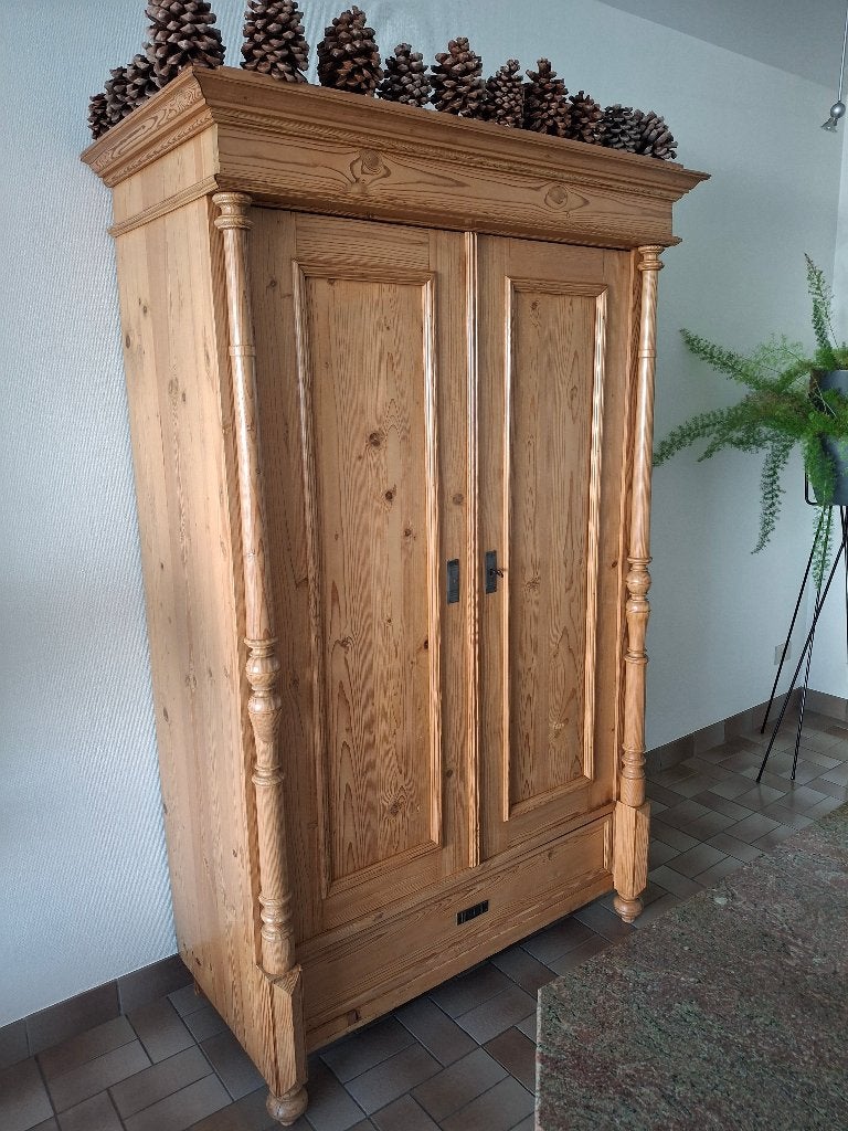 oude grenen kast, Antiek en Kunst, Ophalen