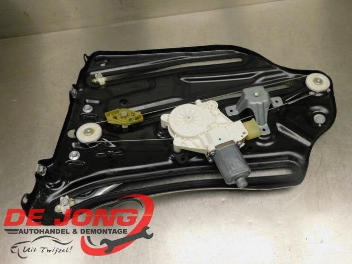 Mécanique vitre 2portes arrière droite d'un BMW 2-Serie, -, 3 mois de garantie, Utilisé, -