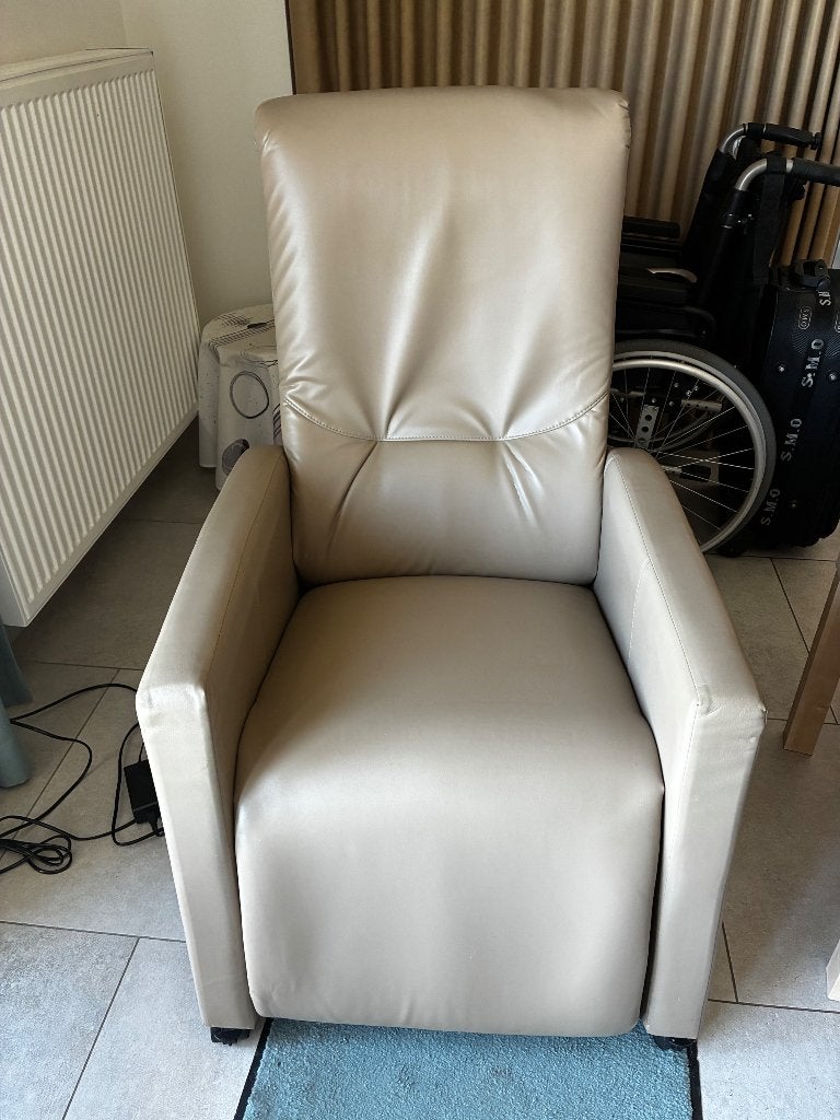 Revilax lift en relax zetel, Huis en Inrichting, Zetels | Zetels, Ophalen, Gebruikt, Eenpersoons, 75 tot 100 cm