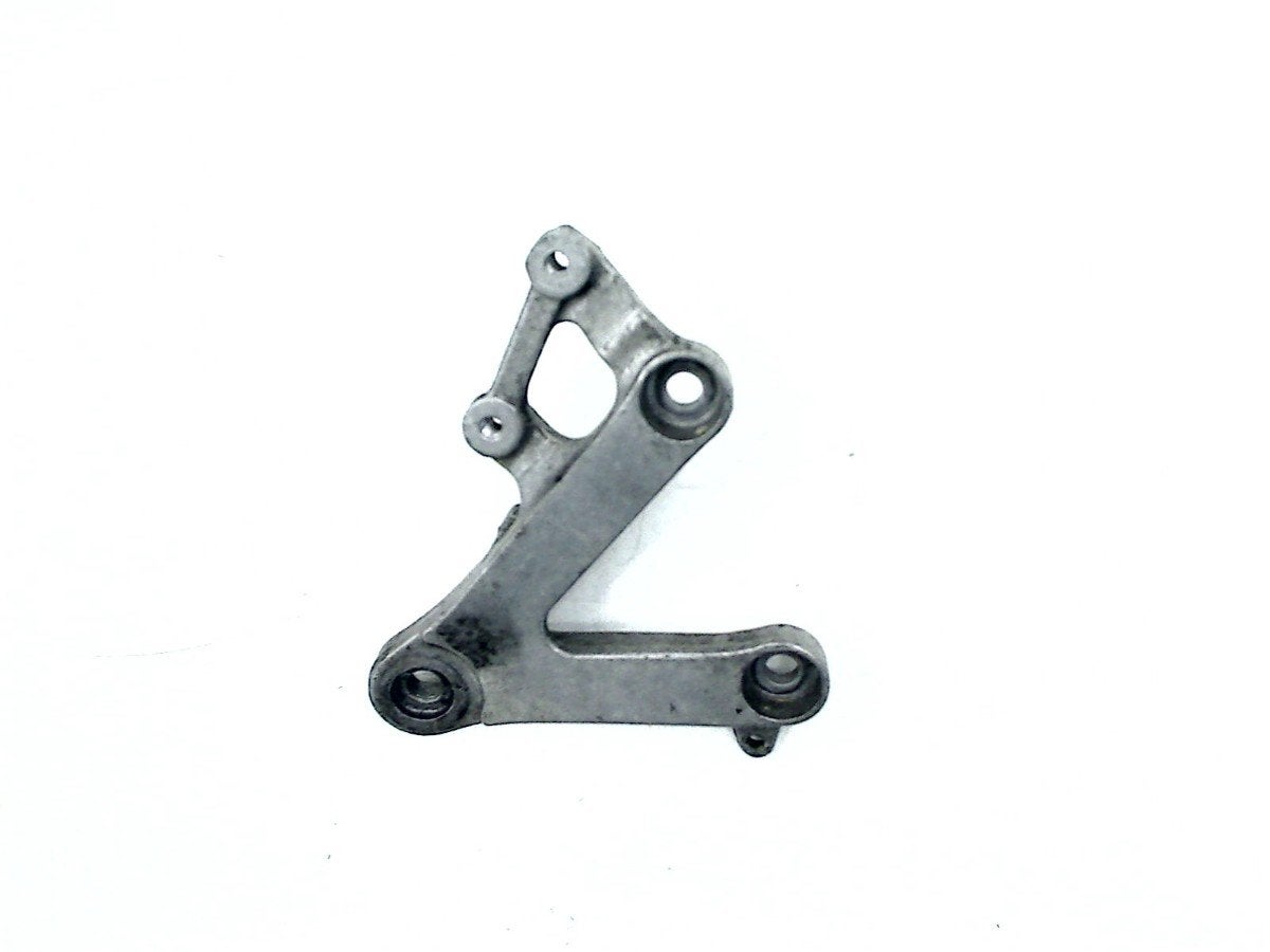 REPOSE PIEDS AVANT DROIT Honda, Dhr. S. di Majo, Utilisé, Info@cama-motorparts.nl, P.J. Troelstraweg 8 8
3144 CX  MAASSLUIS, NL