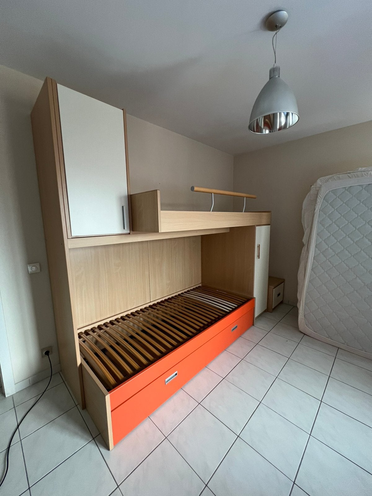 Stapelbed met bijhorende kast, Huis en Inrichting, Ophalen, Zo goed als nieuw