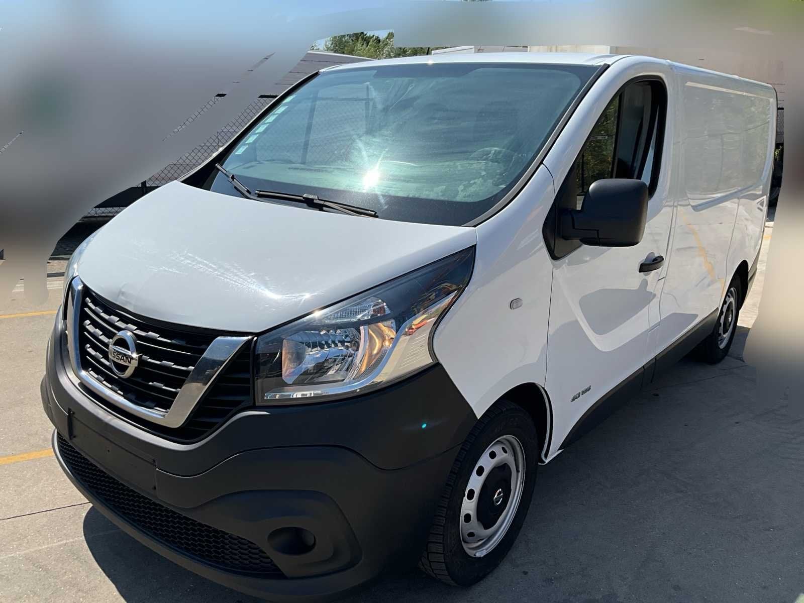 Fourgonnette Nissan NV300 Sortimo 2019, Autos, Camionnettes & Utilitaires, Entreprise, Nissan, Diesel, Euro 6, Boîte manuelle