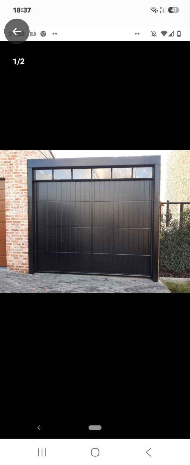 Porte de garage de style presbytère