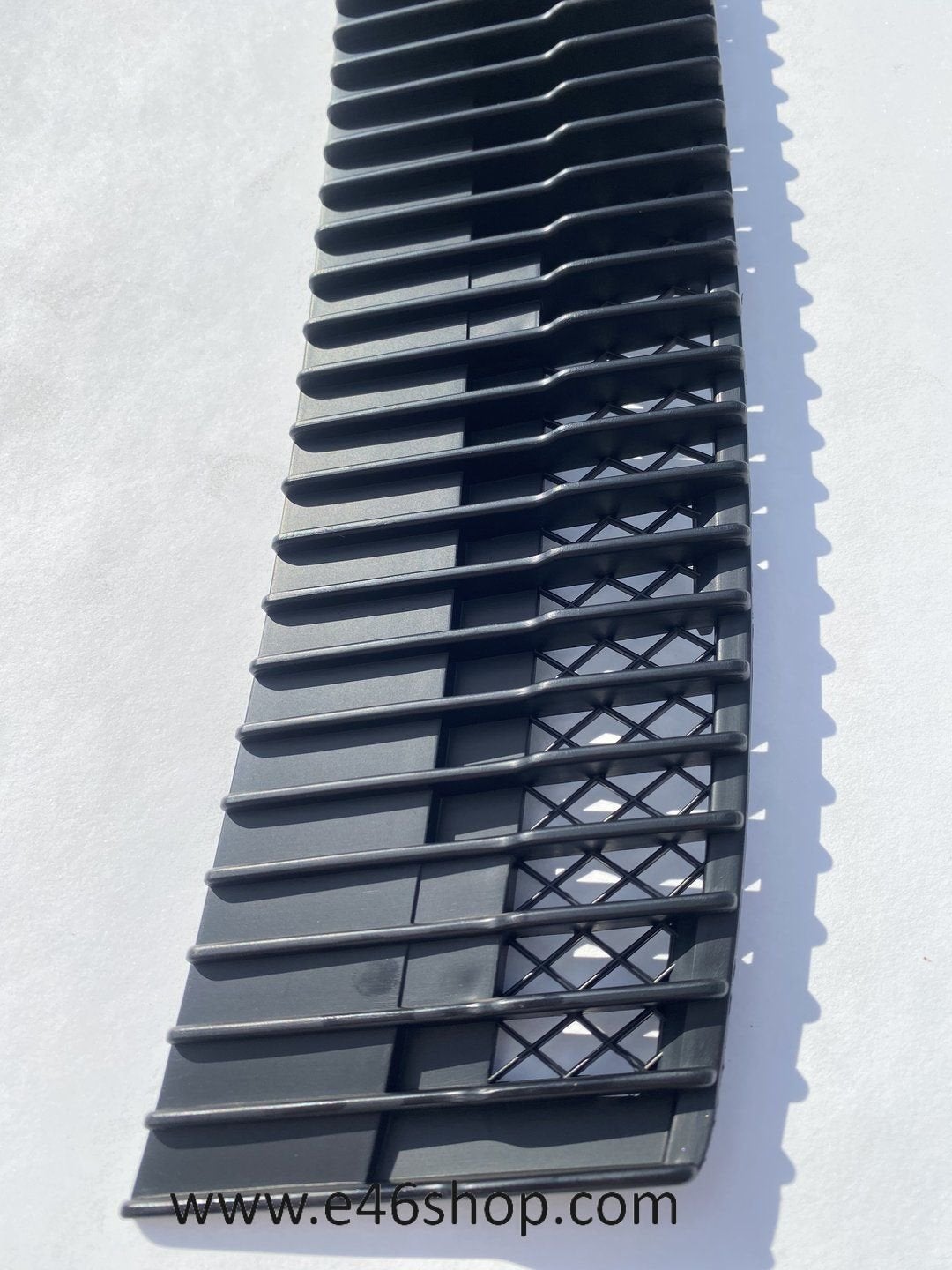 GRILL INLAAT RECHTS BMW E12 NIEUW ORG BMW 51131848126, Auto-onderdelen, -, -, Nieuw, Ophalen of Verzenden
