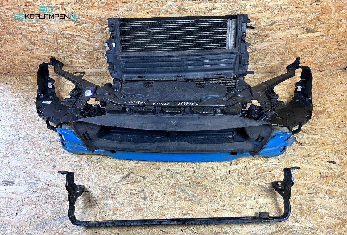 Volvo V40 2 / II 1.6 Diesel voorfront koelerpakket radiateur, -, Enlèvement, -, -