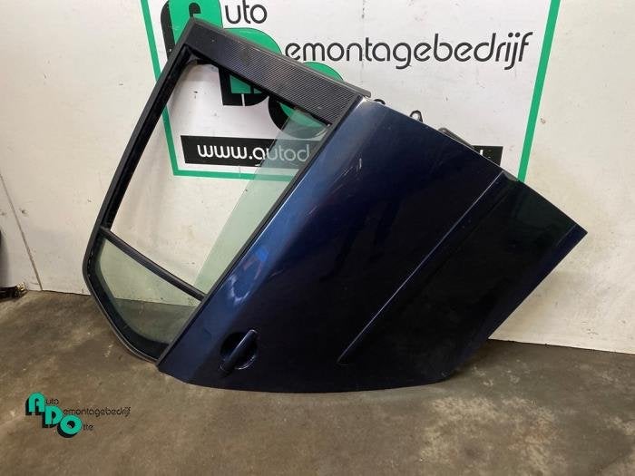 Portier 4Deurs links-achter van een Volkswagen Golf (Golf 04, Gebruikt, -, -, Ophalen of Verzenden