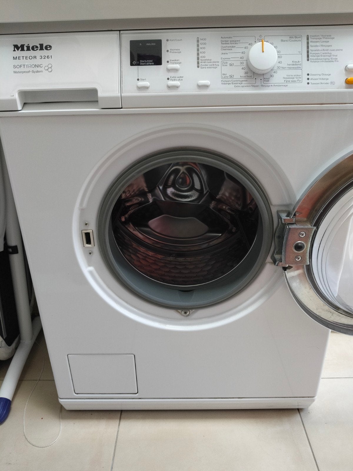 Miele wasmachine, Elektronische apparatuur, Ophalen