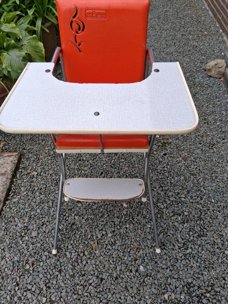 Retro kindereetstoel., Kinderen en Baby's, Ophalen