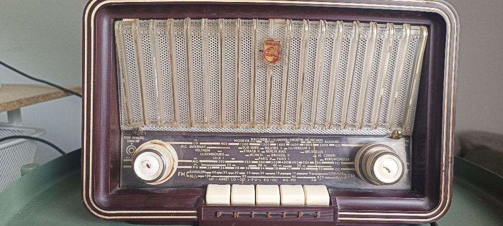 Vintage Philips buizenradio, Antiquités & Art, Antiquités | TV & Hi-Fi, Enlèvement