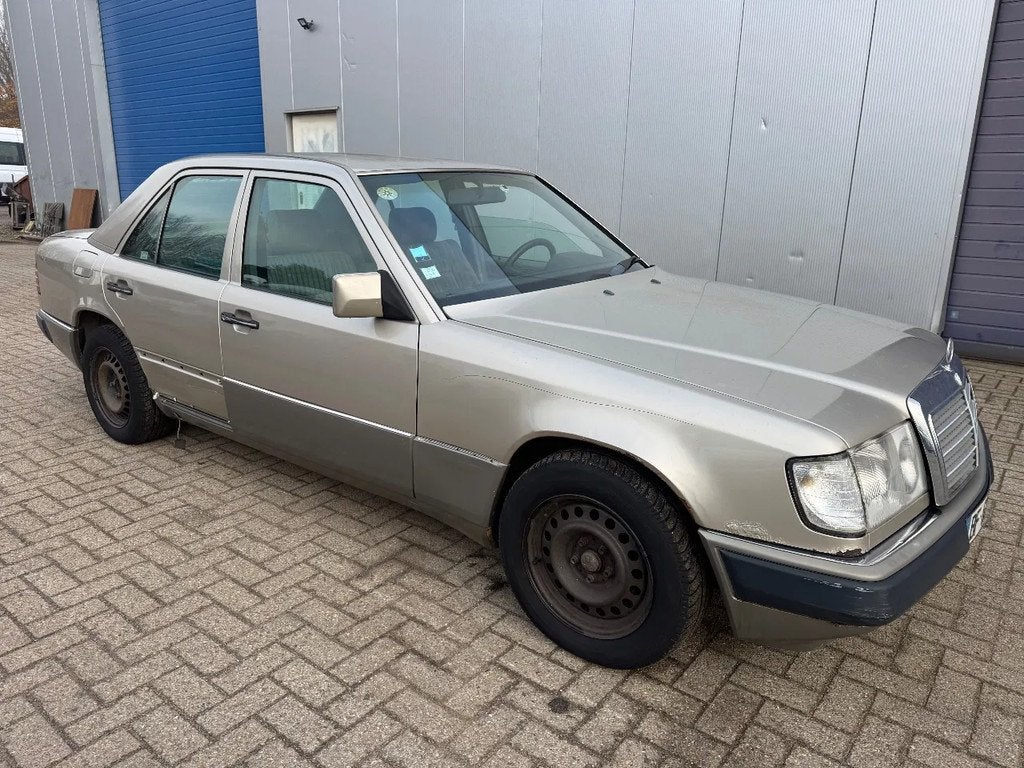 Mercedes-Benz 200-serie *250D-W124* (bj 1993), Overige kleuren, Mercedes-Benz, Bedrijf, Te koop