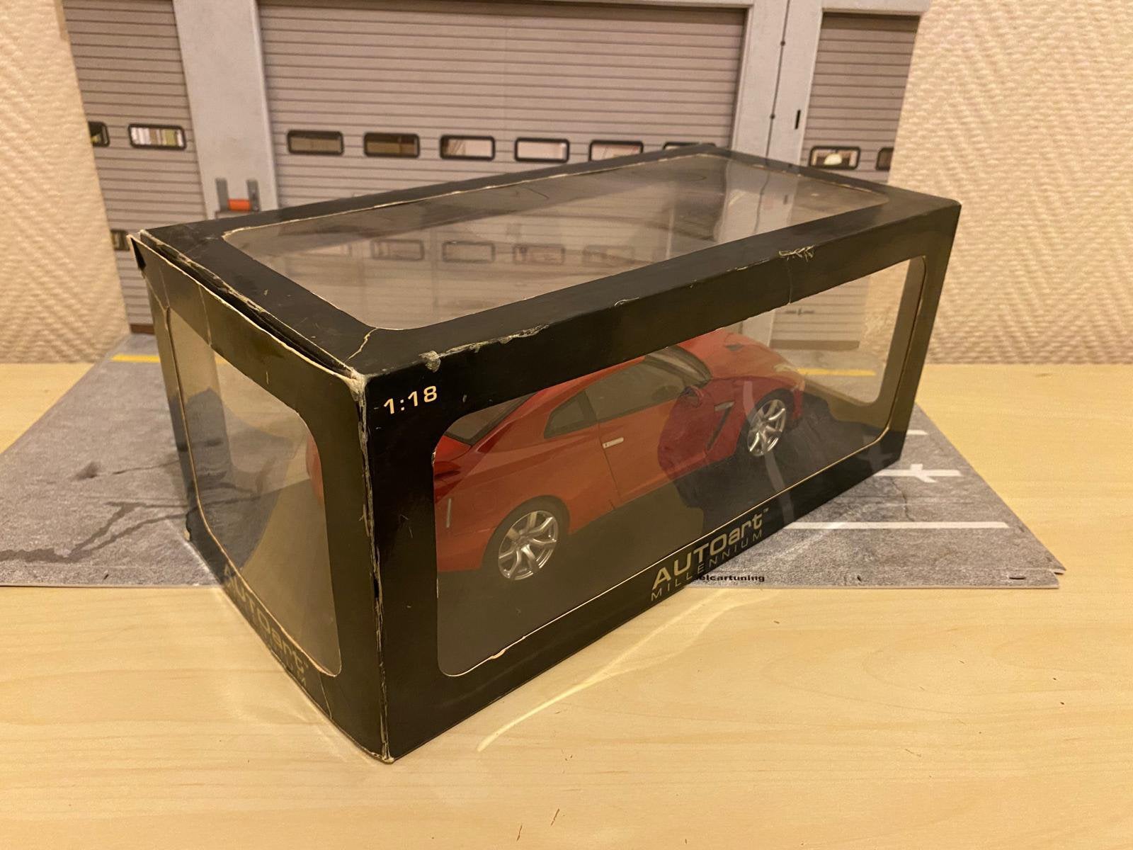 Nissan R35 GTR AutoArt 1/18, Enlèvement, Comme neuf, Autoart