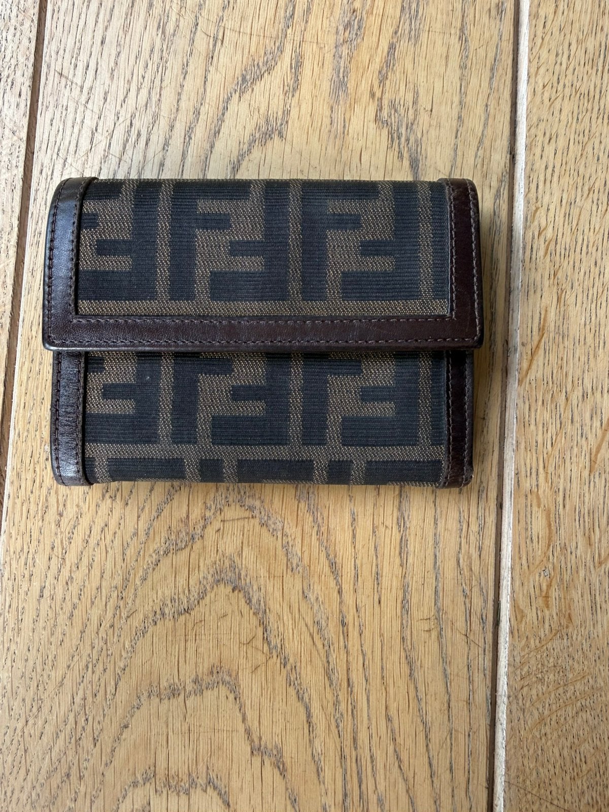 Authentique portefuille fendi, Enlèvement ou Envoi