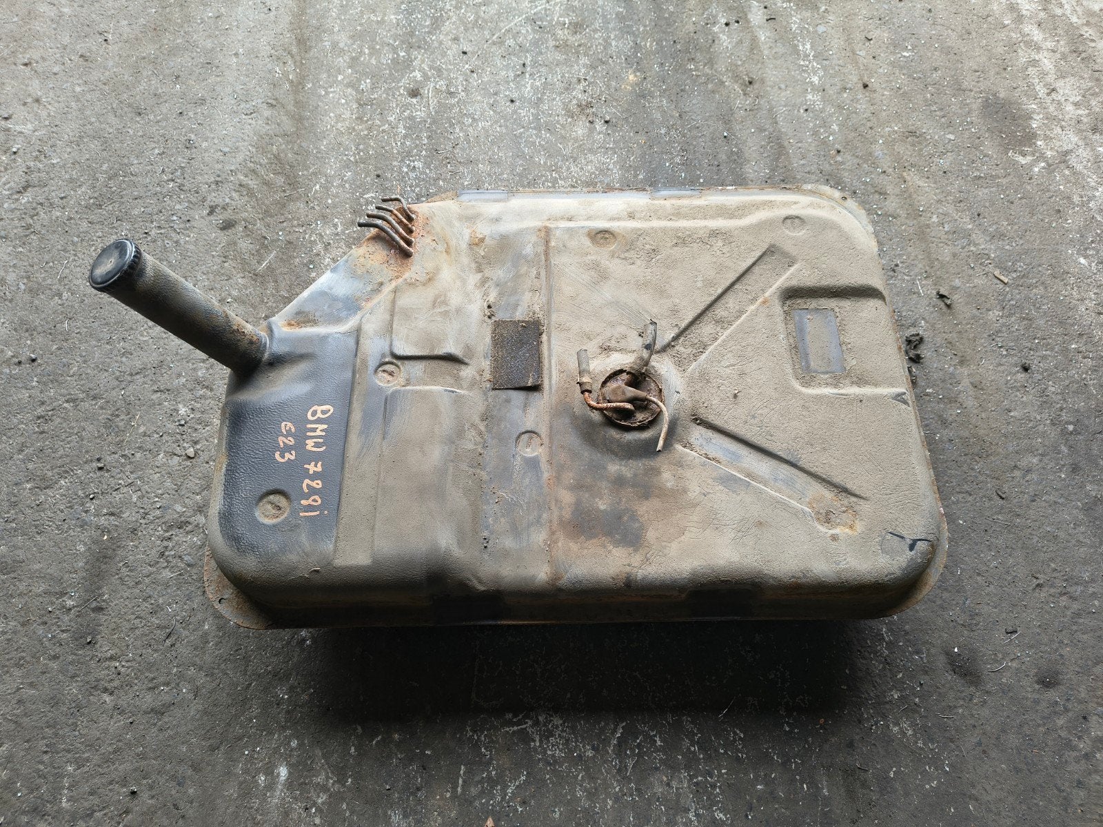 Réservoir de carburant BMW 728i E23, Enlèvement ou Envoi, ., Utilisé, BMW