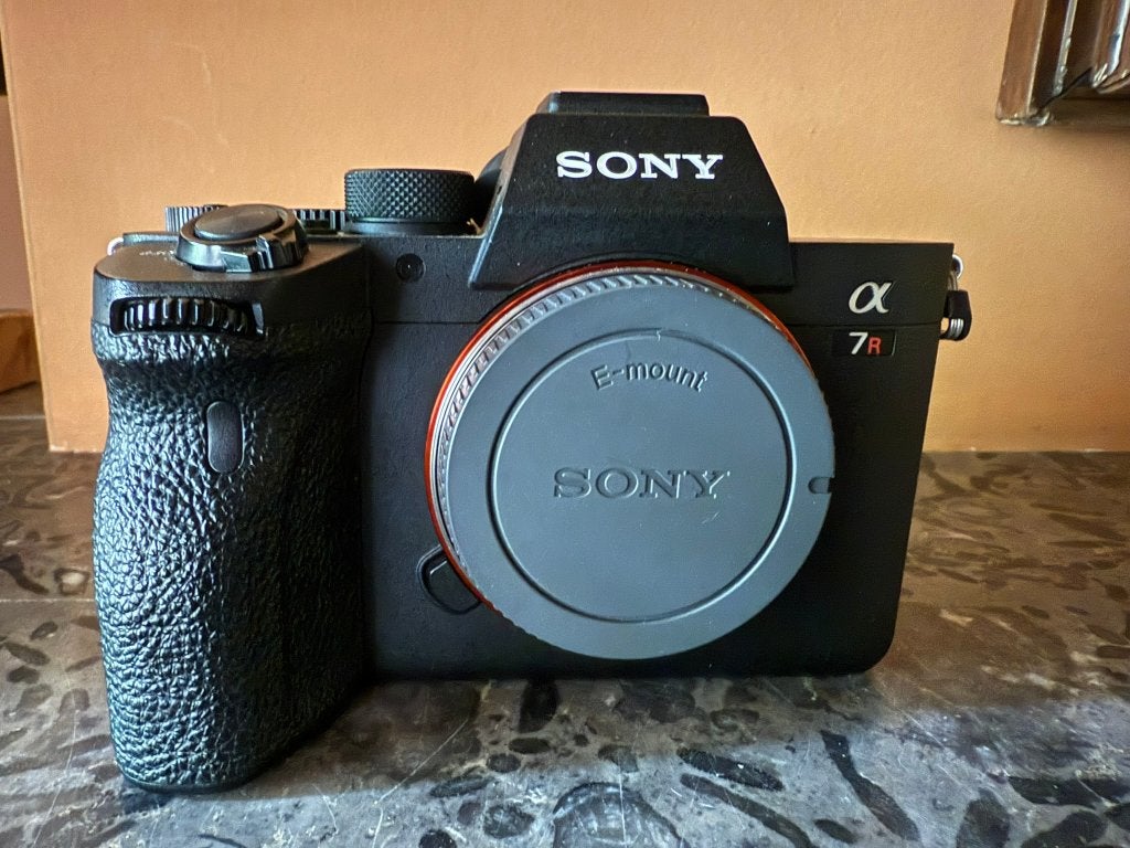 Sony Alpha 7R IV, Gebruikt, Accu, Ophalen of Verzenden, 61 megapixels