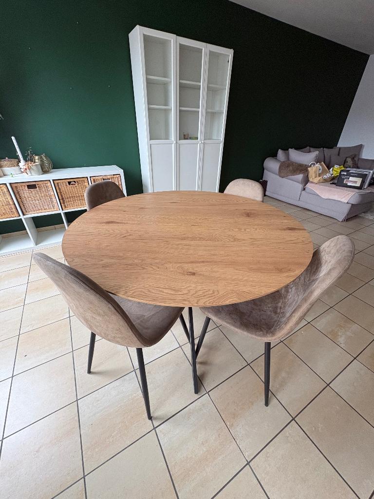 Tafel met 4 stoelen, Ophalen, 100 tot 150 cm, Rond, Zo goed als nieuw