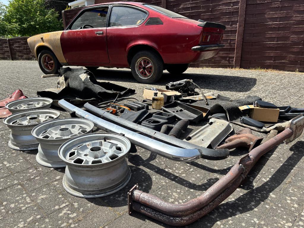 Opel Kadett C Coupé 1.9 GTE rare, Enlèvement, Utilisé, Opel, Capot moteur