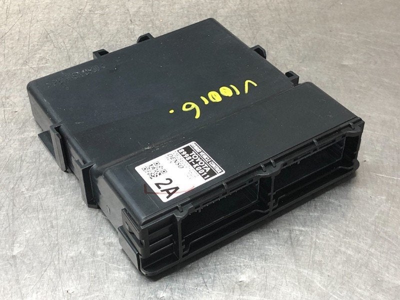 ORDINATEUR DIVERS C Toyota Yaris IV (P21 / PA1 / PH1), Autos : Pièces & Accessoires, Utilisé, Toyota